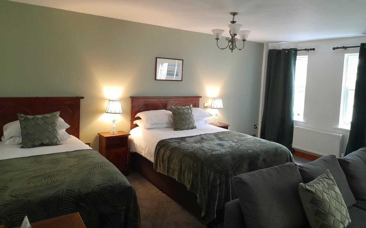 The Bull Hotel Llangefni Dış mekan fotoğraf