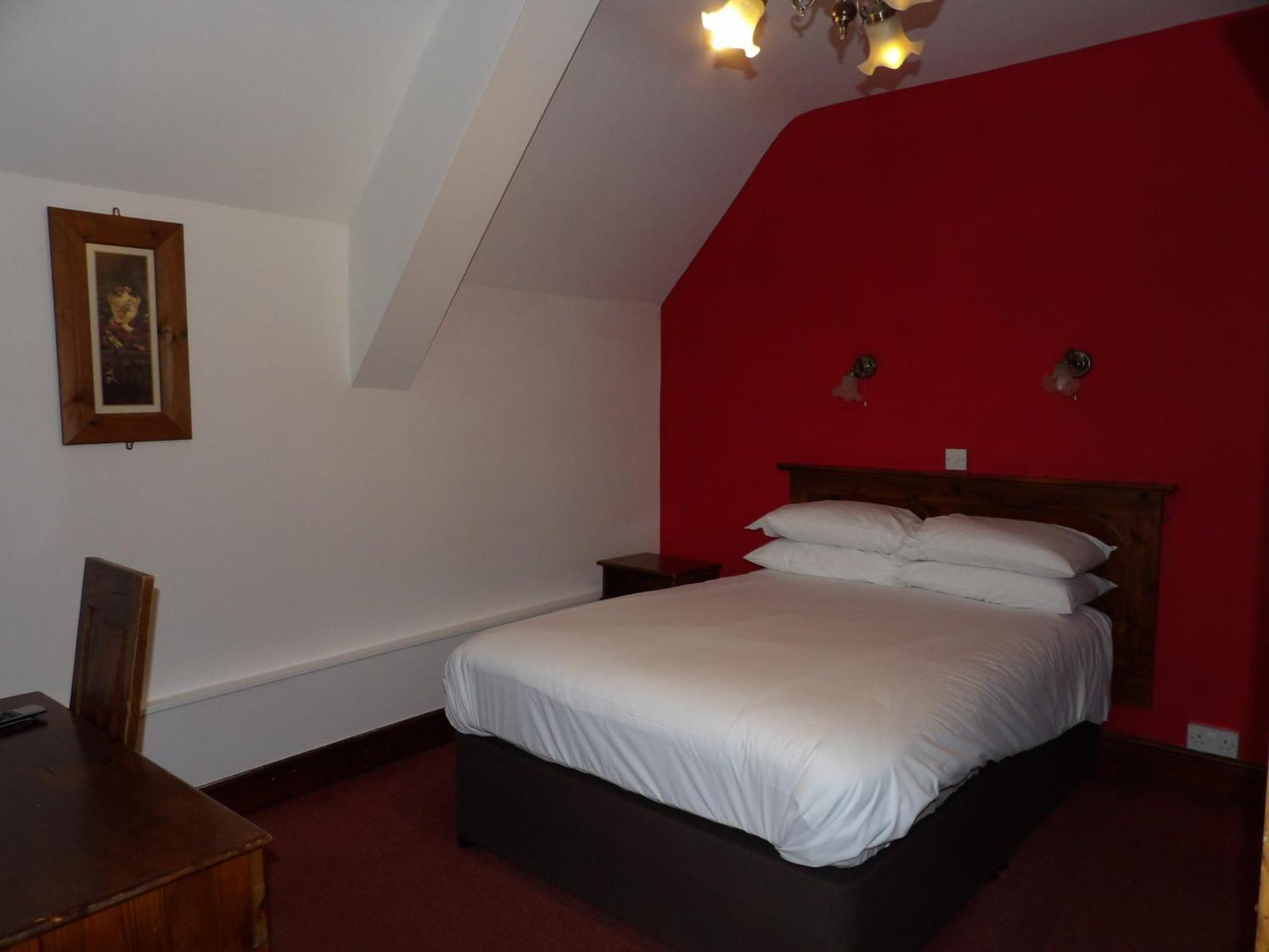 The Bull Hotel Llangefni Dış mekan fotoğraf